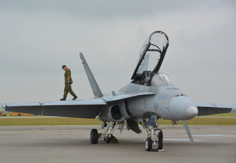 cf-18