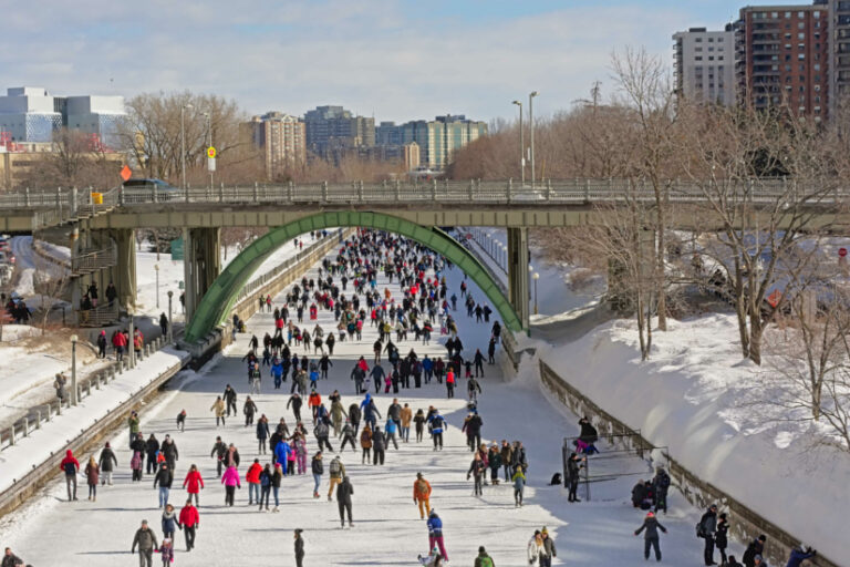 Winterlude canal pic