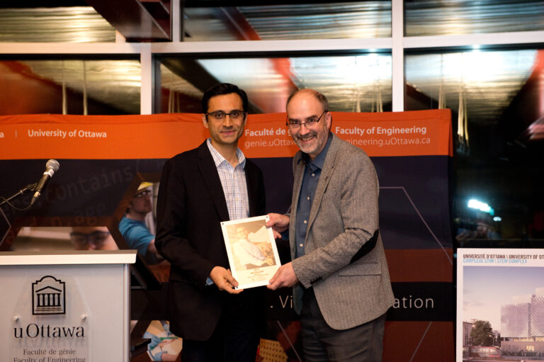 Aali Alizadeh receives Financial Entrepreneur of the Year