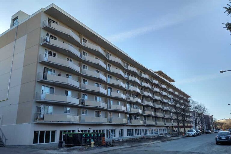 Cambridge St. apartment complex