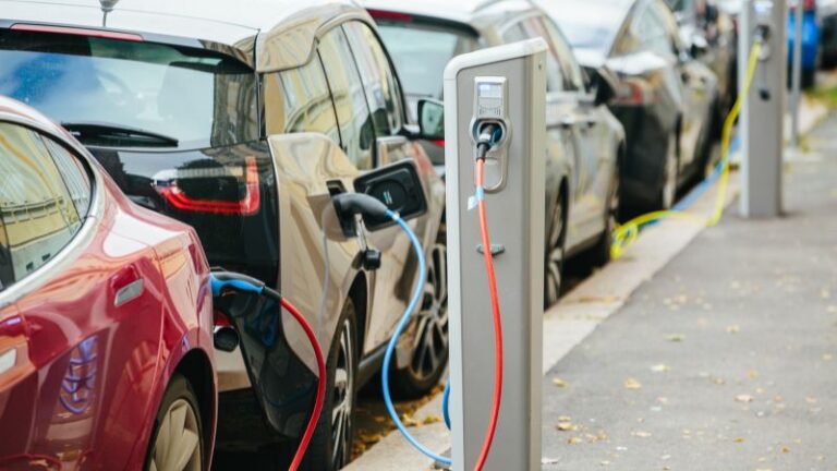 electric vehicles BlackBerry