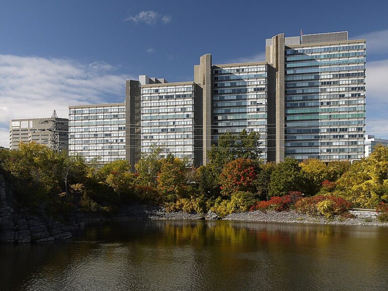 Place du Portage III