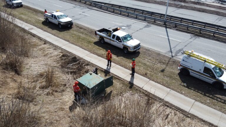 Hydro Ottawa - Physical distancing