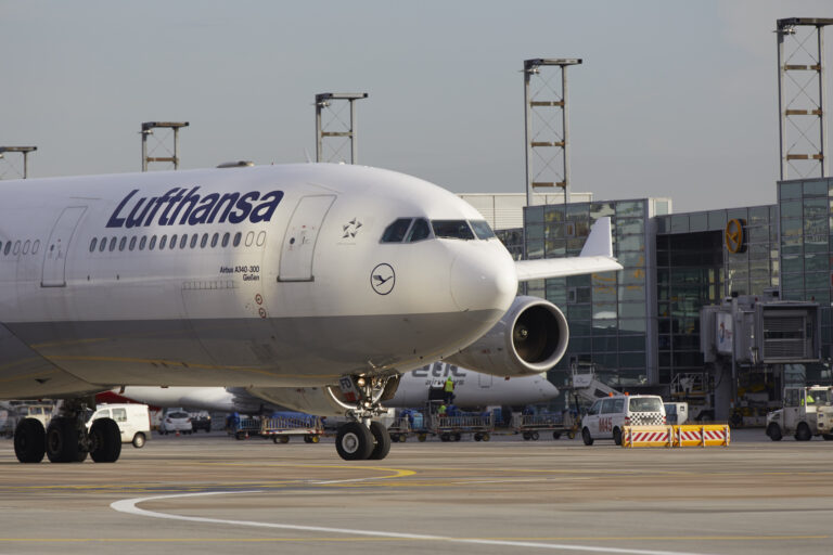 Lufthansa plane