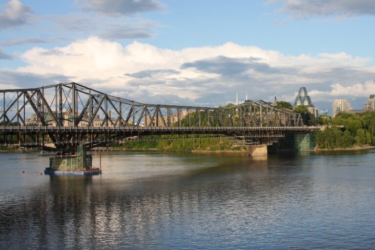 Ottawa bridge
