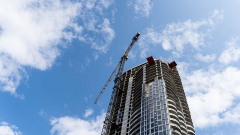 crane in Little Italy