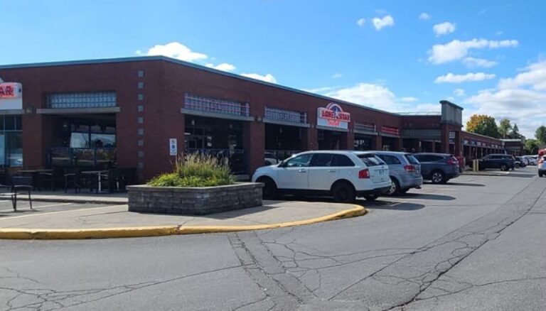 Fisher Heights Plaza