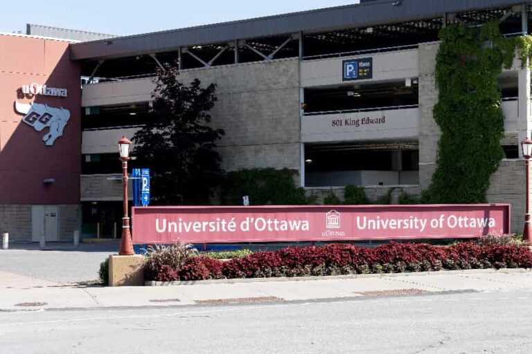 uOttawa campus