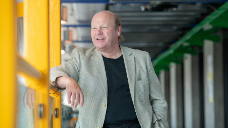 Trevor Græme Wilkins, principal of uOttawa's engineering sales school