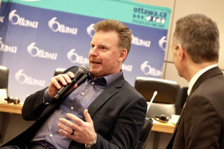 Daniel Alfredsson, Mark Sutcliffe