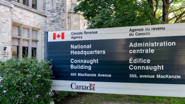 Union files complaint against CRA over work-from-home rules