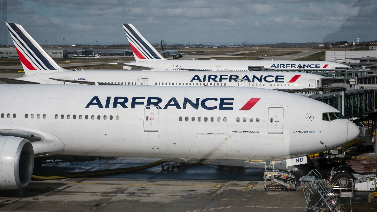 Air France planes at Charles de Gaulle Airport