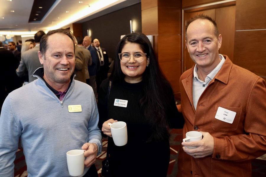 Queensway Carleton Hospital honours the late Hank Mews at Visionaries