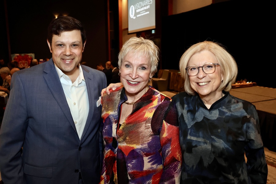 Queensway Carleton Hospital honours the late Hank Mews at Visionaries