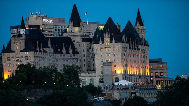 Downtown Ottawa hotels