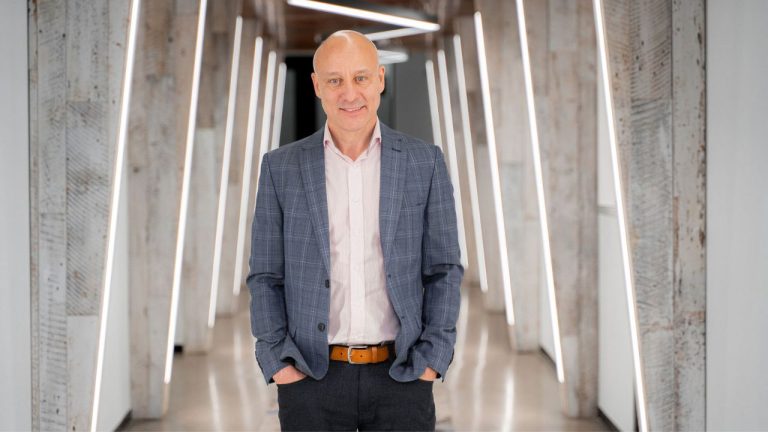 Kane Willmott CEO of iQ offices