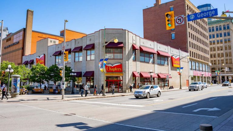 Former Chapters location on Rideau