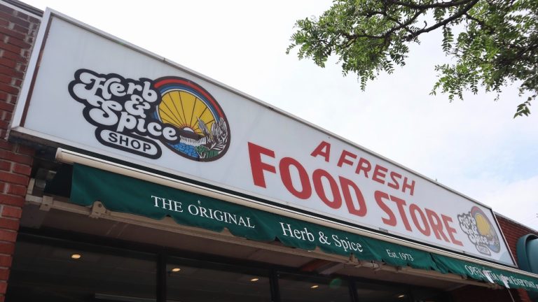 Herb & Spice kitchissippi