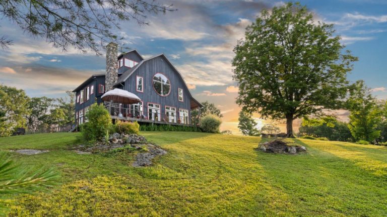 Realtor Danny Dawson's listing Howl Hill Farm