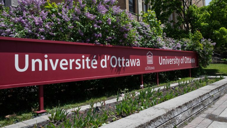uOttawa sign
