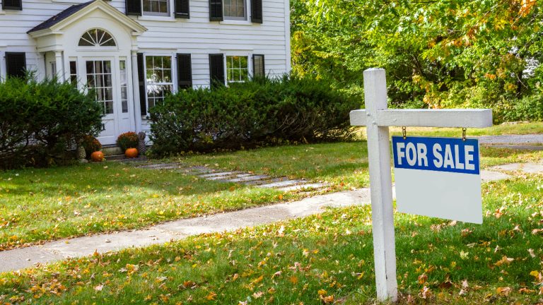 Home for sale autumn