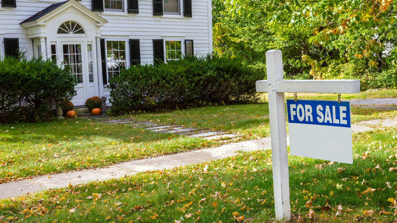 Home for sale autumn