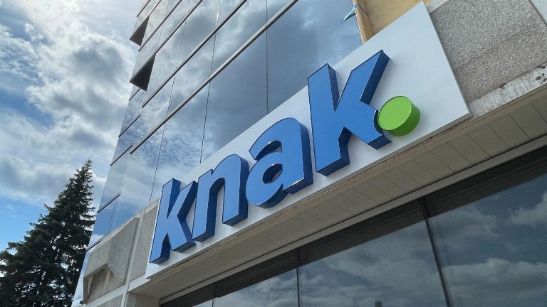 Close up knak small sign