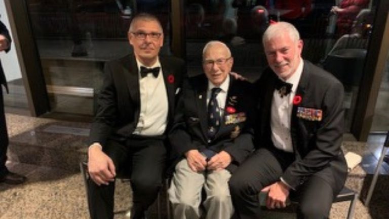 Riccardo Campagna, regional vice-president, personal banking, BMO; Sgt. Ronald “Shorty” Moyes, (Ret’d) Perley Health Resident; and Lt.-Gen. Guy Thibault, (Ret’d) and committee member for the Centre of Excellence team.