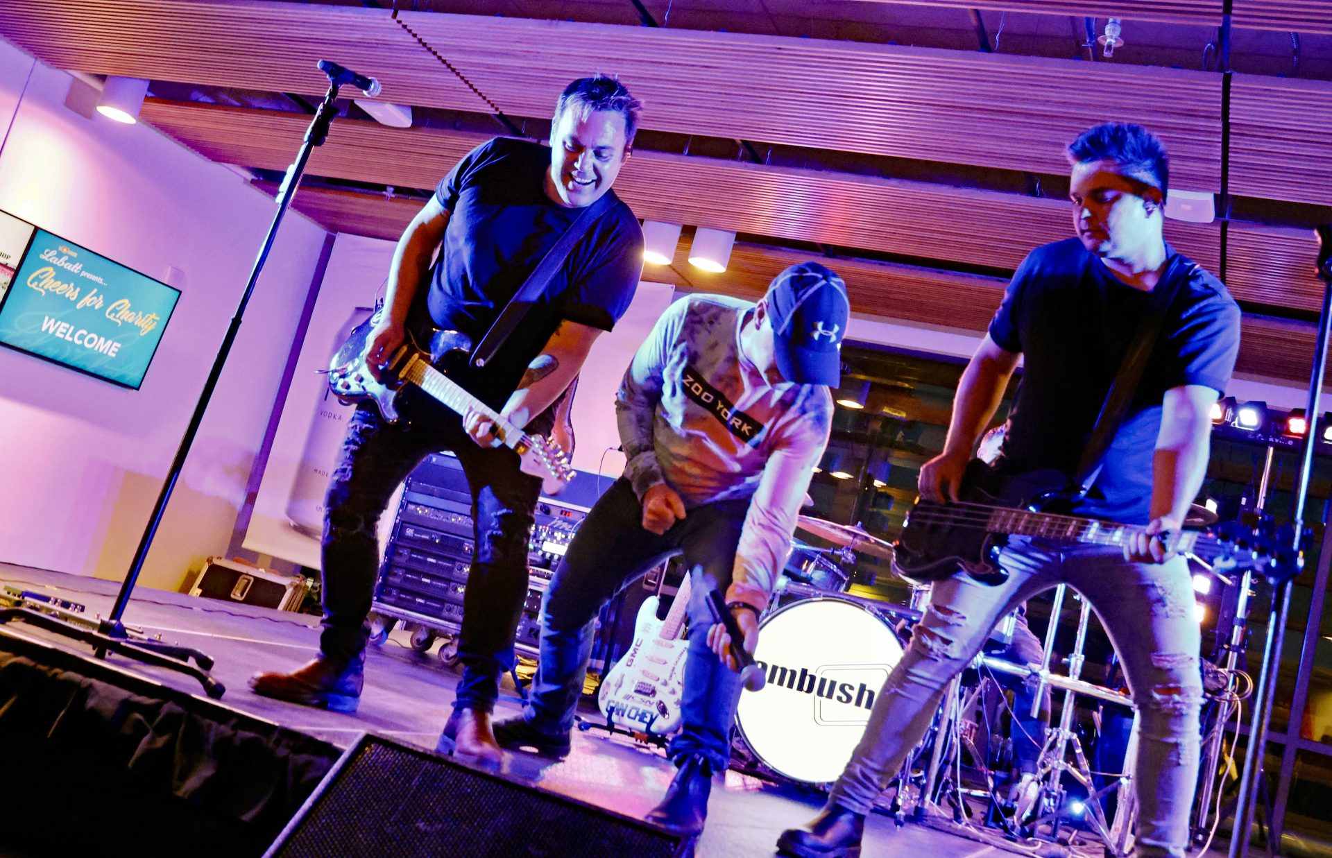 Labatt Cheers for Charity raises $30K for OSEG Foundation