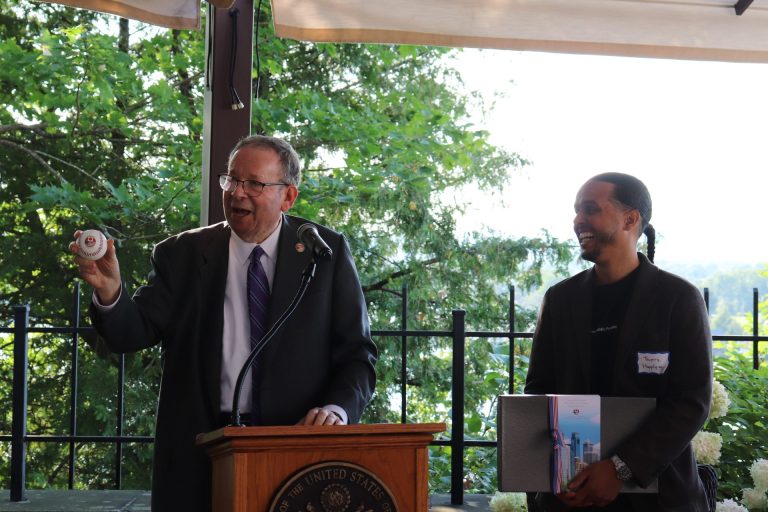David Cohen (left), the United States ambassador to Canada, and pitch competition winner Thierry Lindor, CEO and co-founder of Happily.ai (Photo by Mia Jensen)