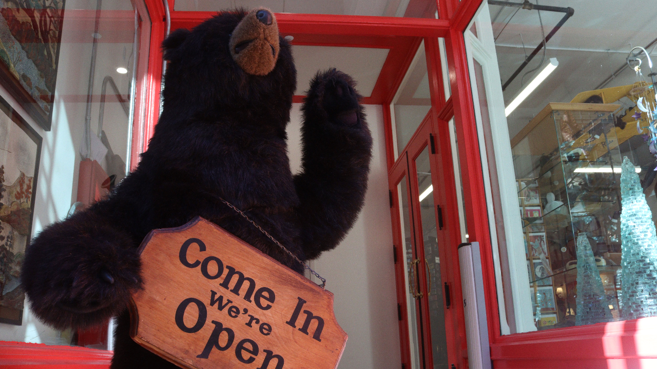 Canada’s Four Corners has moved three times in the past decade. Customers can now find the store at 183 Sparks St. Photo by Zenith Wolfe.