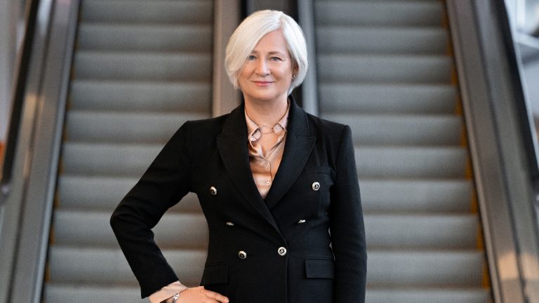 Nina Kressler headshot