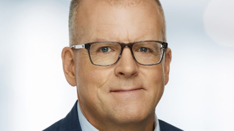 Cameron Passmore headshot