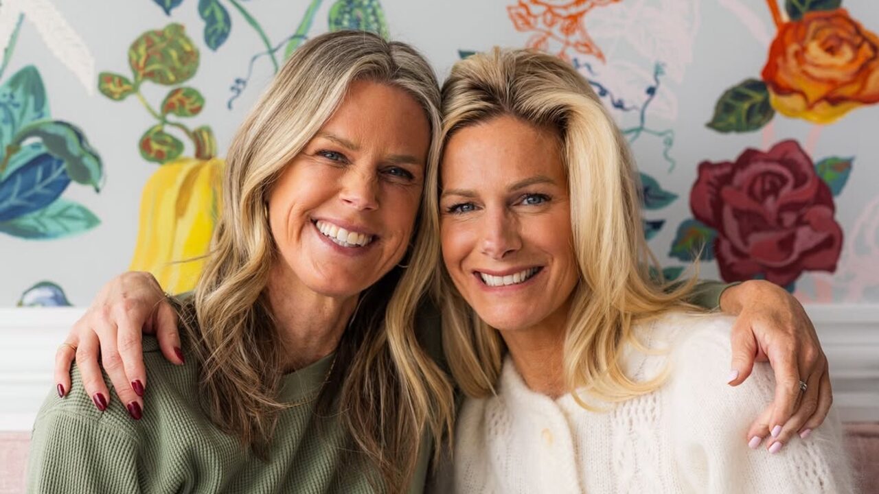 Sisters Mandy and Rebecca Wolfe, founders of Mandy's, are set to open the salad shop's first Ottawa location this June. Photo from Mandy's Instagram.