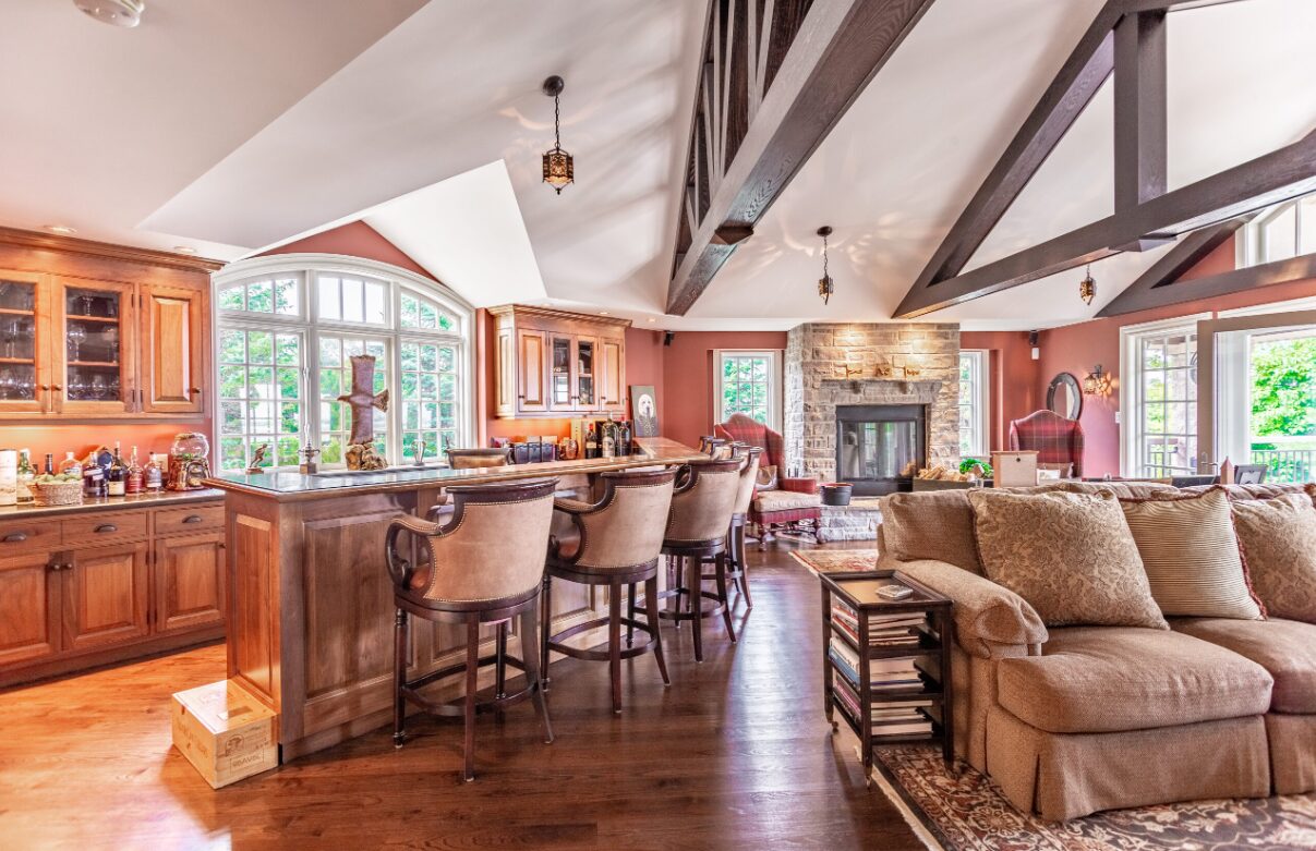 The interior of a Crystal Bay home, the most expensive residential property sold in Ottawa this year. Photo Credit: Marilyn Wilson Dream Properties Inc.