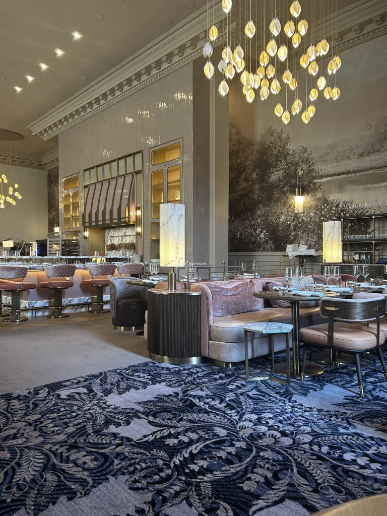 Zoe's is a restaurant inside the Château Laurier. Photo by Jordan Pizzuti.