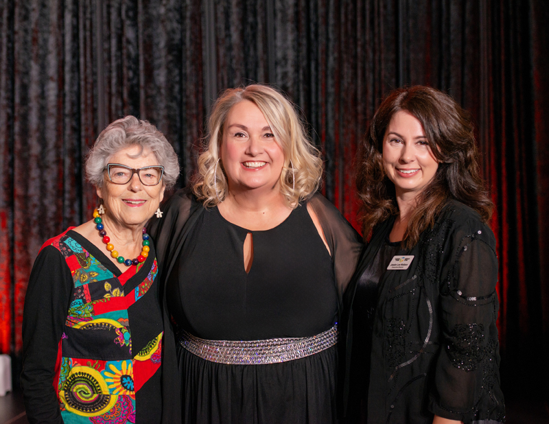Ottawa's 55th Mayor Jackie Holzman,  2025 Lifetime Achievement Award recipient Sam Laprade and Jessie-Lee Wallace (Executive Director Volunteer Ottawa) at VOscars, Preston Event Center, October 23rd, 2025