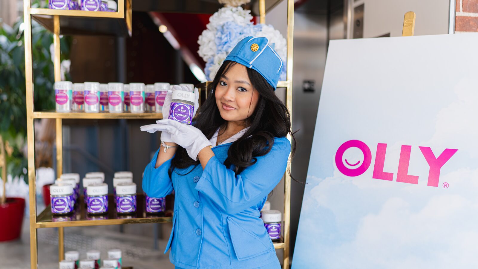 The flight crew is handing out gifts from the tour’s Official Supplement Partner, Olly Canada. Magnetic Staffing, Official Staffing Partner of the tour, assembled an outstanding flight crew whose professionalism, energy, and care helped create a welcoming, high-touch experience for every founder in the room.