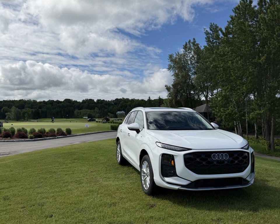 Mark Motors Audi Ottawa&ndash; Alexander Gaudet had golfers guessing how many golf balls were in the container &ndash; prize &ndash; a golf bag! Pictured is an Audi Q3.